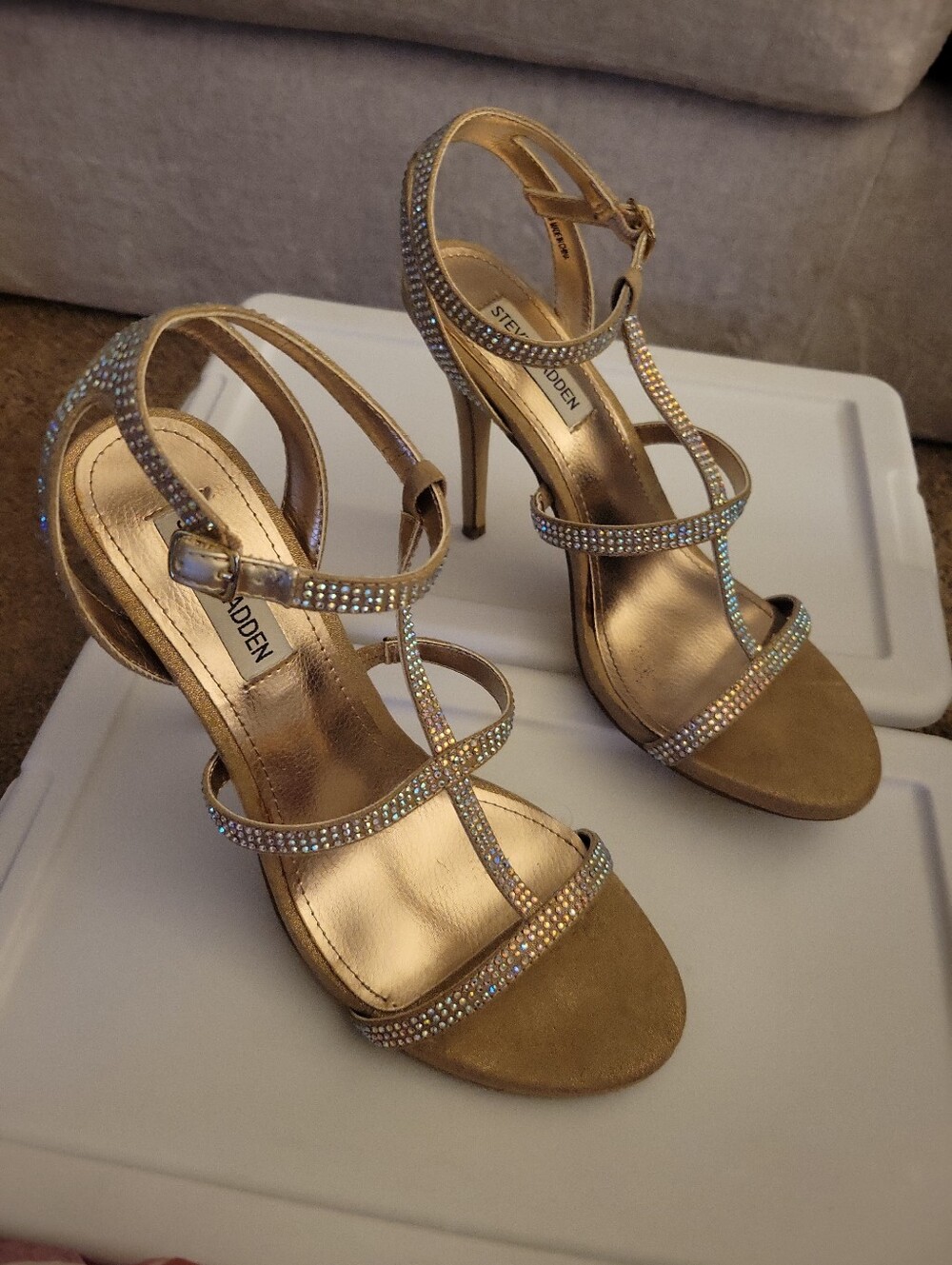 Steve Madden Gold Rhinestone Strappy Heels Size 8.5 - Picture 2 of 4